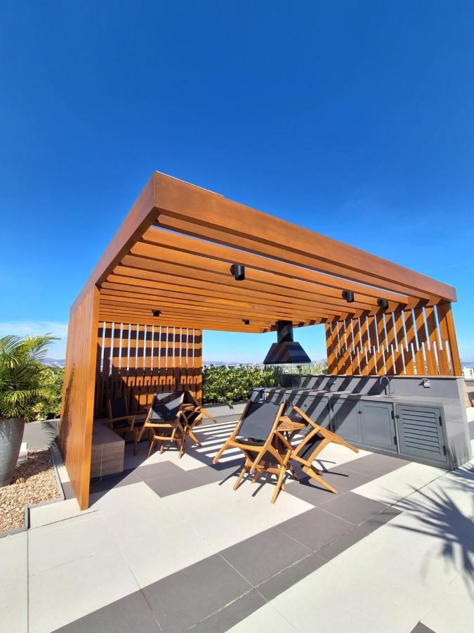 Lindo Studio Novo No Jp Redencao - Rofftop Com Vista Espetacular ปอร์โตอัลเลเกร ภายนอก รูปภาพ