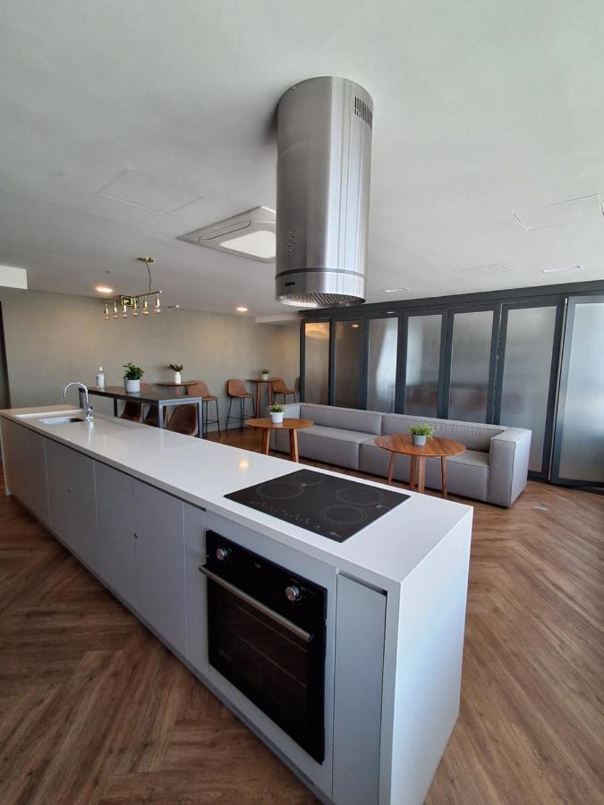 Lindo Studio Novo No Jp Redencao - Rofftop Com Vista Espetacular ปอร์โตอัลเลเกร ภายนอก รูปภาพ